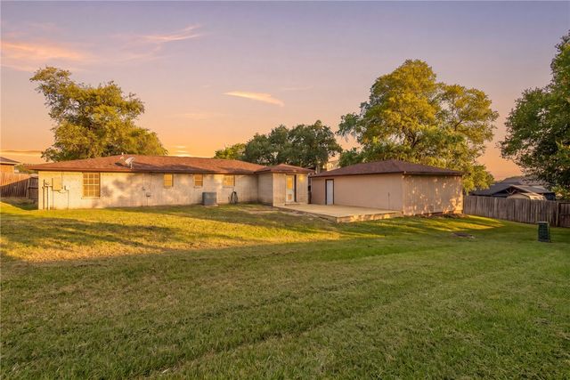 10802 Estelle Circle, Montgomery, TX 77356