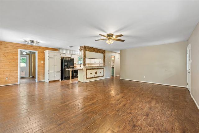 10802 Estelle Circle, Montgomery, TX 77356