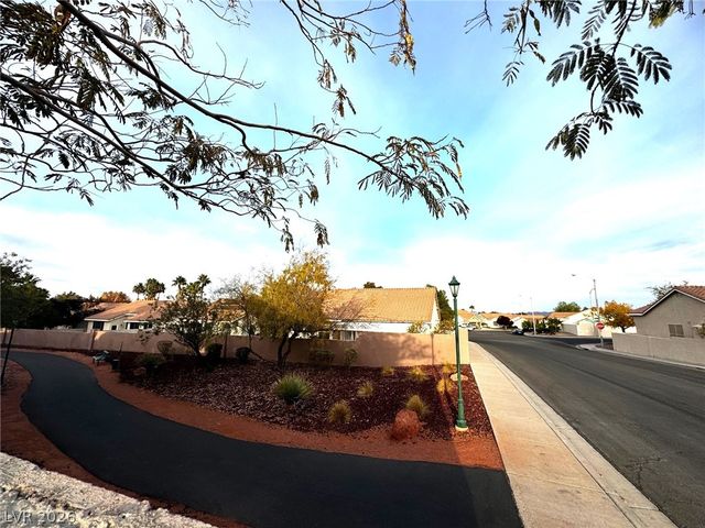 1918 Thunder Ridge Circle, Henderson, NV 89012