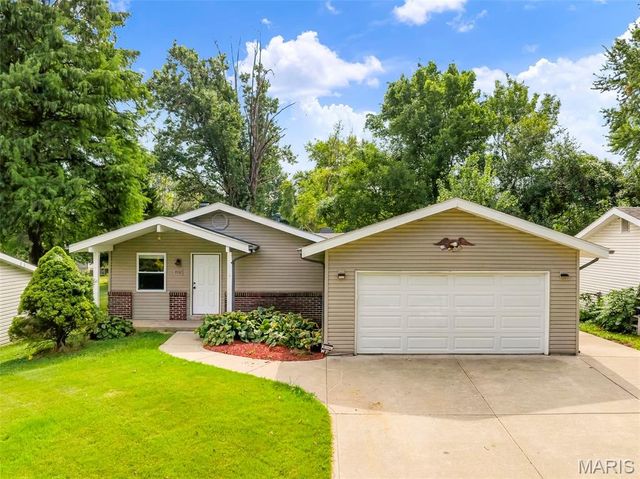 2460 Lindsay Lane, Florissant, MO 63031