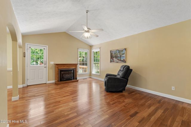 140 Pintail Lane, Rocky Point, NC 28457