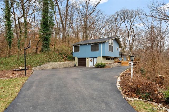 24 Smalling Court, Belleville, IL 62223