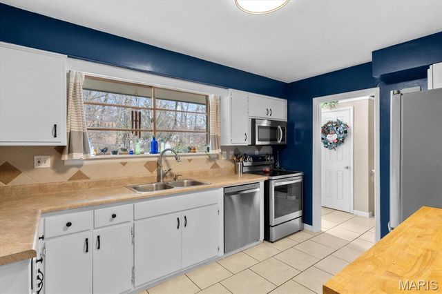 24 Smalling Court, Belleville, IL 62223