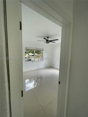 15760 NE 18th Ct, North Miami Beach, FL 33162
