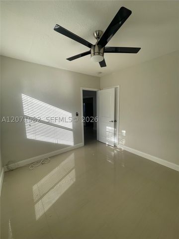 15760 NE 18th Ct, North Miami Beach, FL 33162