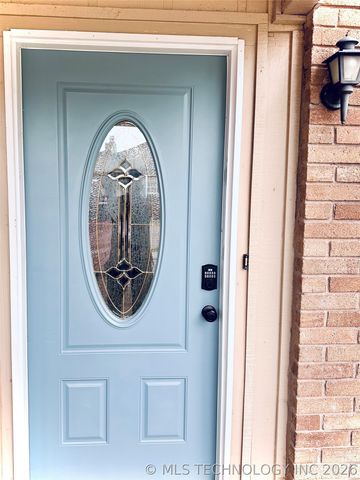 10928 E 16th Street, Tulsa, OK 74128