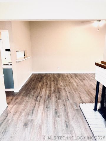 10928 E 16th Street, Tulsa, OK 74128