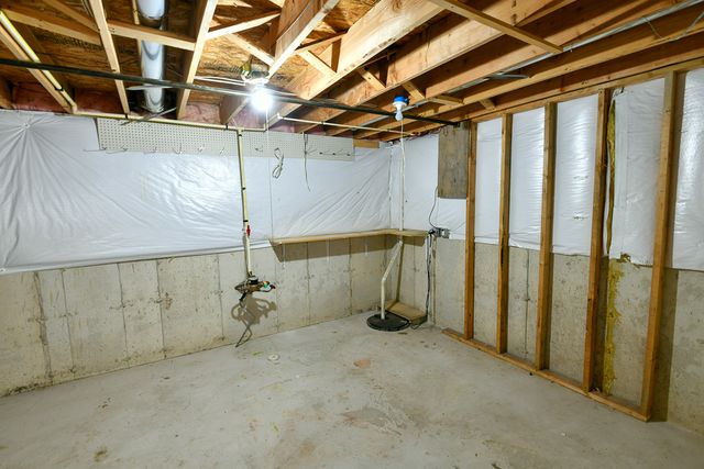 6112 115th Avenue, Kenosha, WI 53142