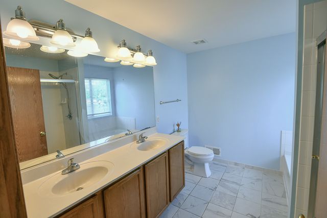 6112 115th Avenue, Kenosha, WI 53142
