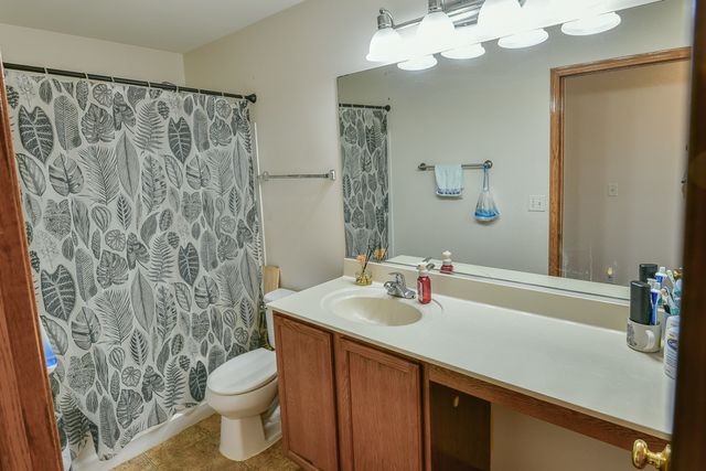 6112 115th Avenue, Kenosha, WI 53142