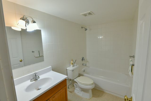 6112 115th Avenue, Kenosha, WI 53142