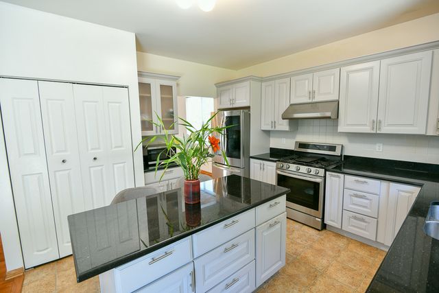 6112 115th Avenue, Kenosha, WI 53142