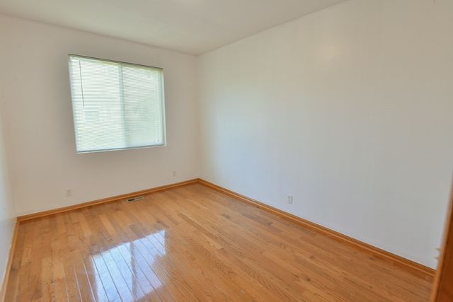 6112 115th Avenue, Kenosha, WI 53142