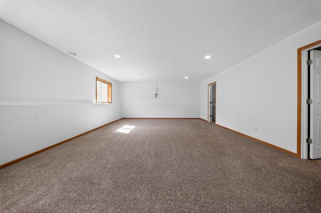 1088 161st Lane NW, Andover, MN 55304