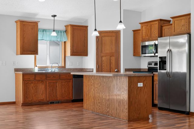 1088 161st Lane NW, Andover, MN 55304