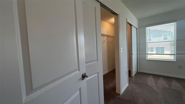 692 STONEY POINT CIRCLE, Davenport, FL 33896