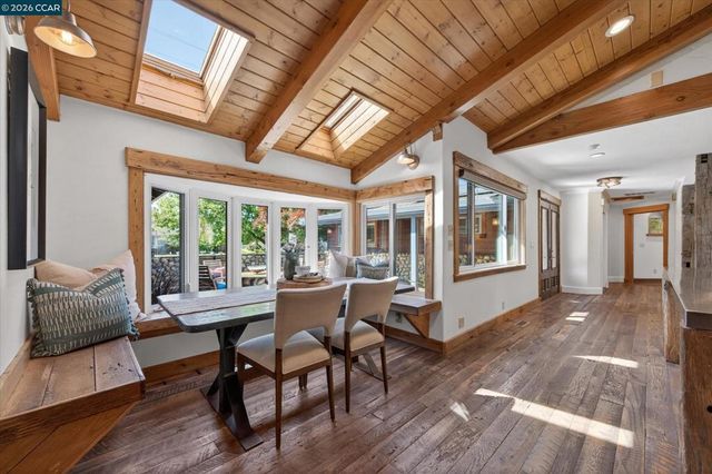 2216 Blackstone Dr, Walnut Creek, CA 94598