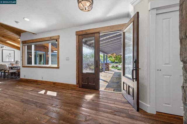2216 Blackstone Dr, Walnut Creek, CA 94598