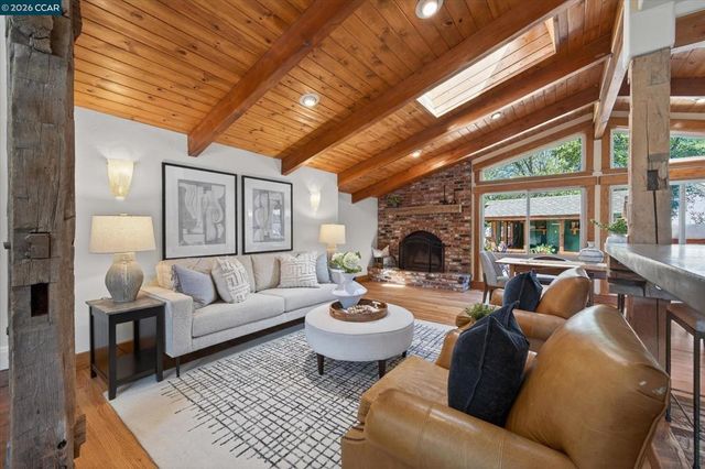 2216 Blackstone Dr, Walnut Creek, CA 94598