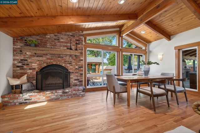 2216 Blackstone Dr, Walnut Creek, CA 94598