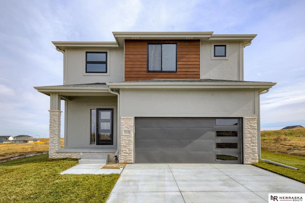 12214 S 113th Avenue, Papillion, NE 68046