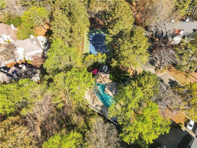4113 Canyon Point Circle, Roswell, GA 30076