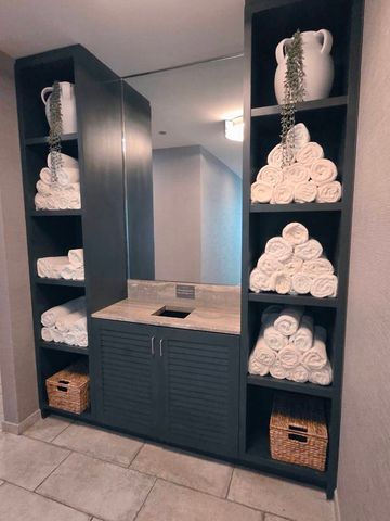 401 N Wabash Avenue 79C, Chicago, IL 60611