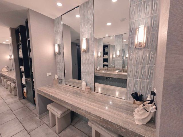 401 N Wabash Avenue 79C, Chicago, IL 60611