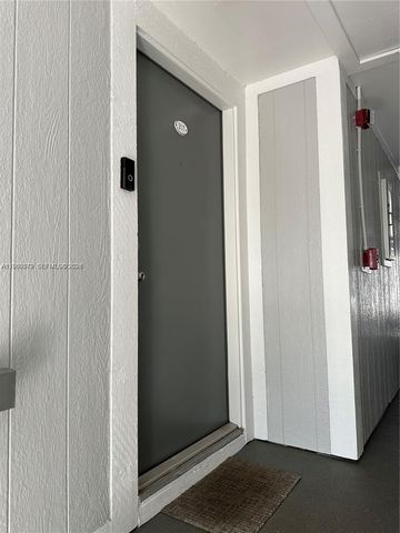 9729 Hammocks Blvd 207E, Miami, FL 33196