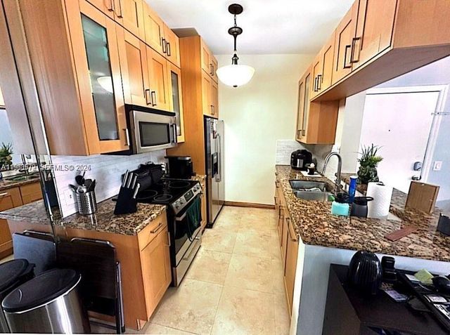 9729 Hammocks Blvd 207E, Miami, FL 33196