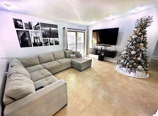 9729 Hammocks Blvd 207E, Miami, FL 33196