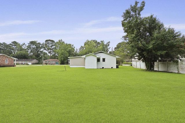 233 N Pandora Drive, Goose Creek, SC 29445