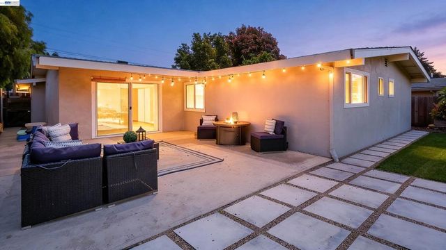 1727 Southgate St, Hayward, CA 94545