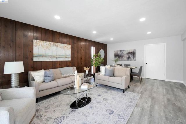 1727 Southgate St, Hayward, CA 94545