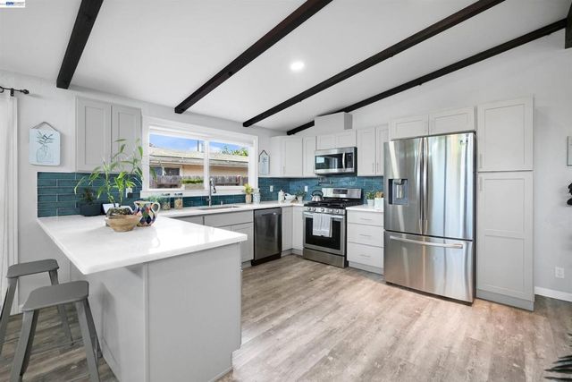 1727 Southgate St, Hayward, CA 94545