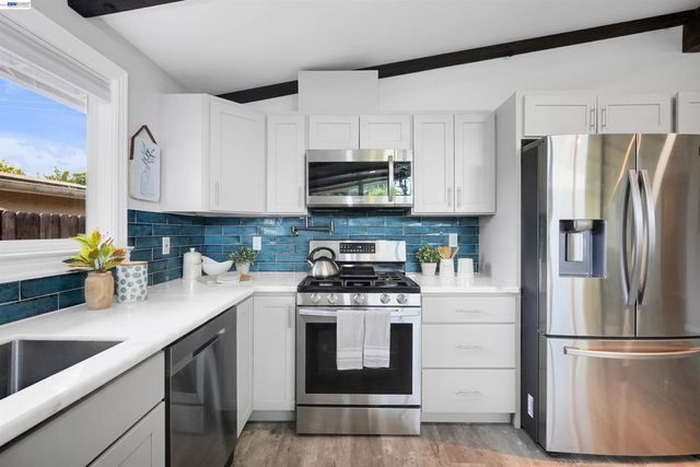 1727 Southgate St, Hayward, CA 94545
