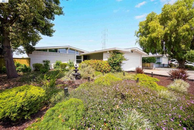 1727 Southgate St, Hayward, CA 94545