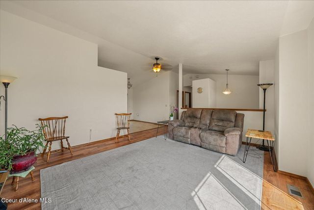 1104 S Antelope Ave, Spokane, WA 99224
