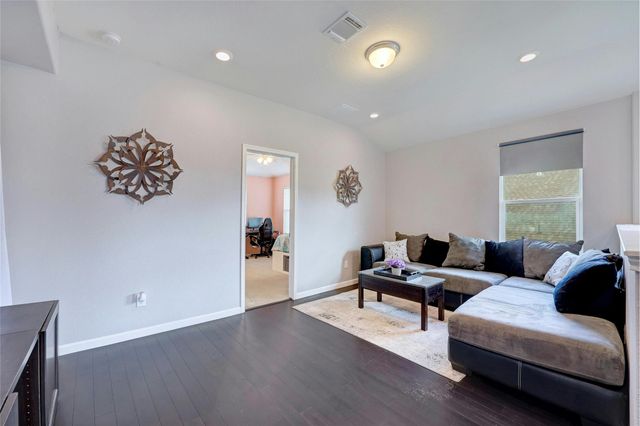 31451 Kingsway RD, Georgetown, TX 78628