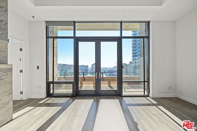 1111 S GRAND Avenue PH6, Los Angeles, CA 90015