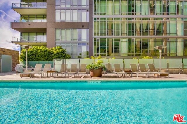 1111 S GRAND Avenue PH6, Los Angeles, CA 90015