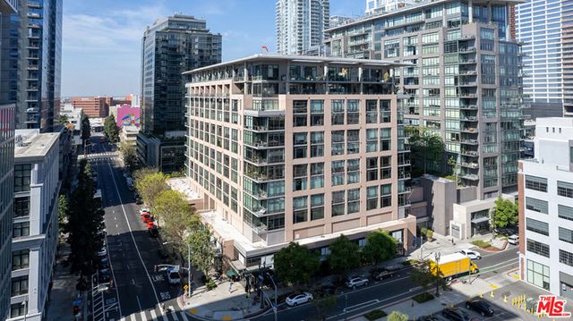 1111 S GRAND Avenue PH6, Los Angeles, CA 90015