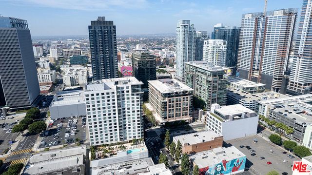 1111 S GRAND Avenue PH6, Los Angeles, CA 90015