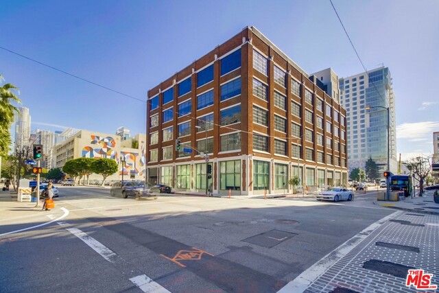 1111 S GRAND Avenue PH6, Los Angeles, CA 90015