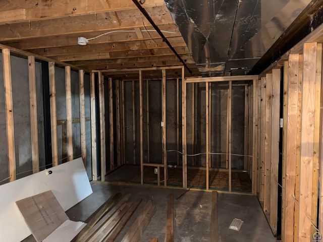 1210 SW Lincoln ST, Topeka, KS 66604