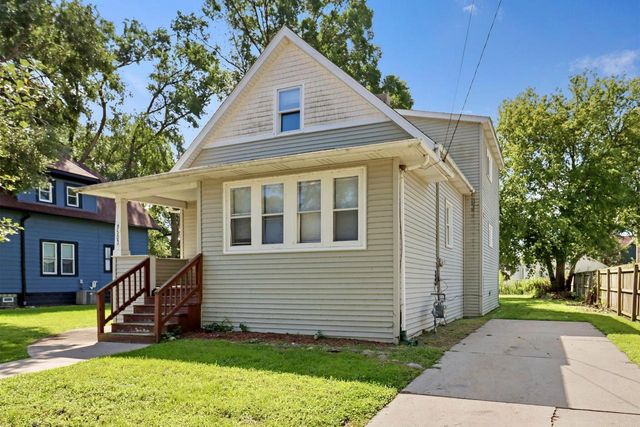 1503 68th STREET, Kenosha, WI 53143