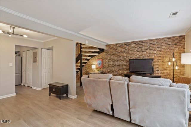 220 Elizabeth Street Apt E5, Chapel Hill, NC 27514