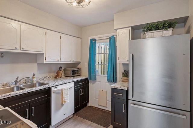 220 Elizabeth Street Apt E5, Chapel Hill, NC 27514