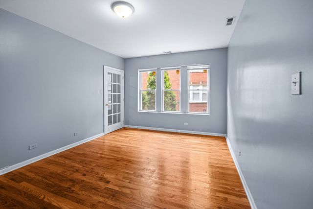 1303 E 71st Place 1N, Chicago, IL 60619