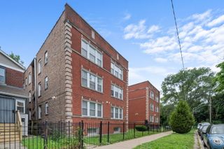 1303 E 71st Place 1N, Chicago, IL 60619